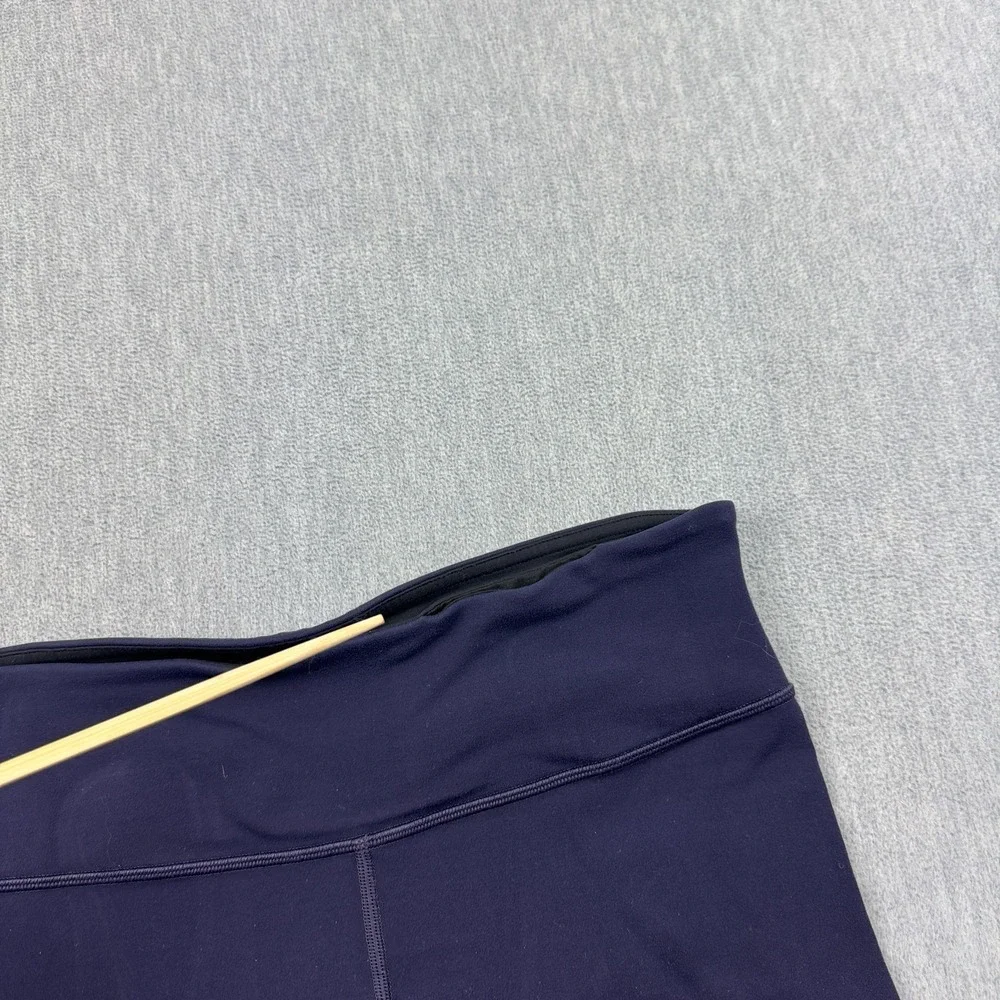 Lululemon Womens Leggings 10 Purple Black Wunder Under Cropped‎ 23
